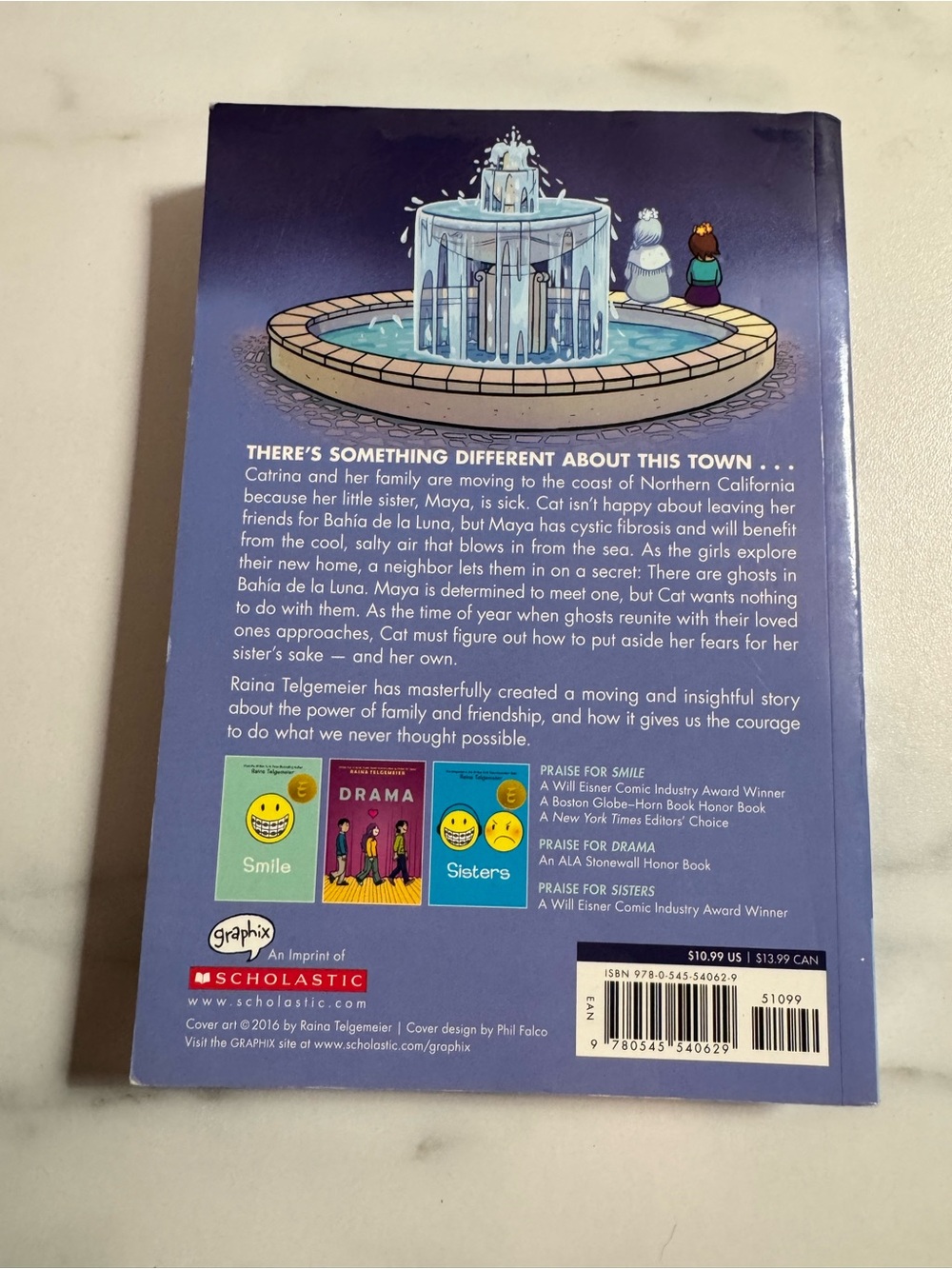 Ghosts Raina Telgemeier 2016 Scholastic Graphic Novel Paperback - Picture 2 of 3